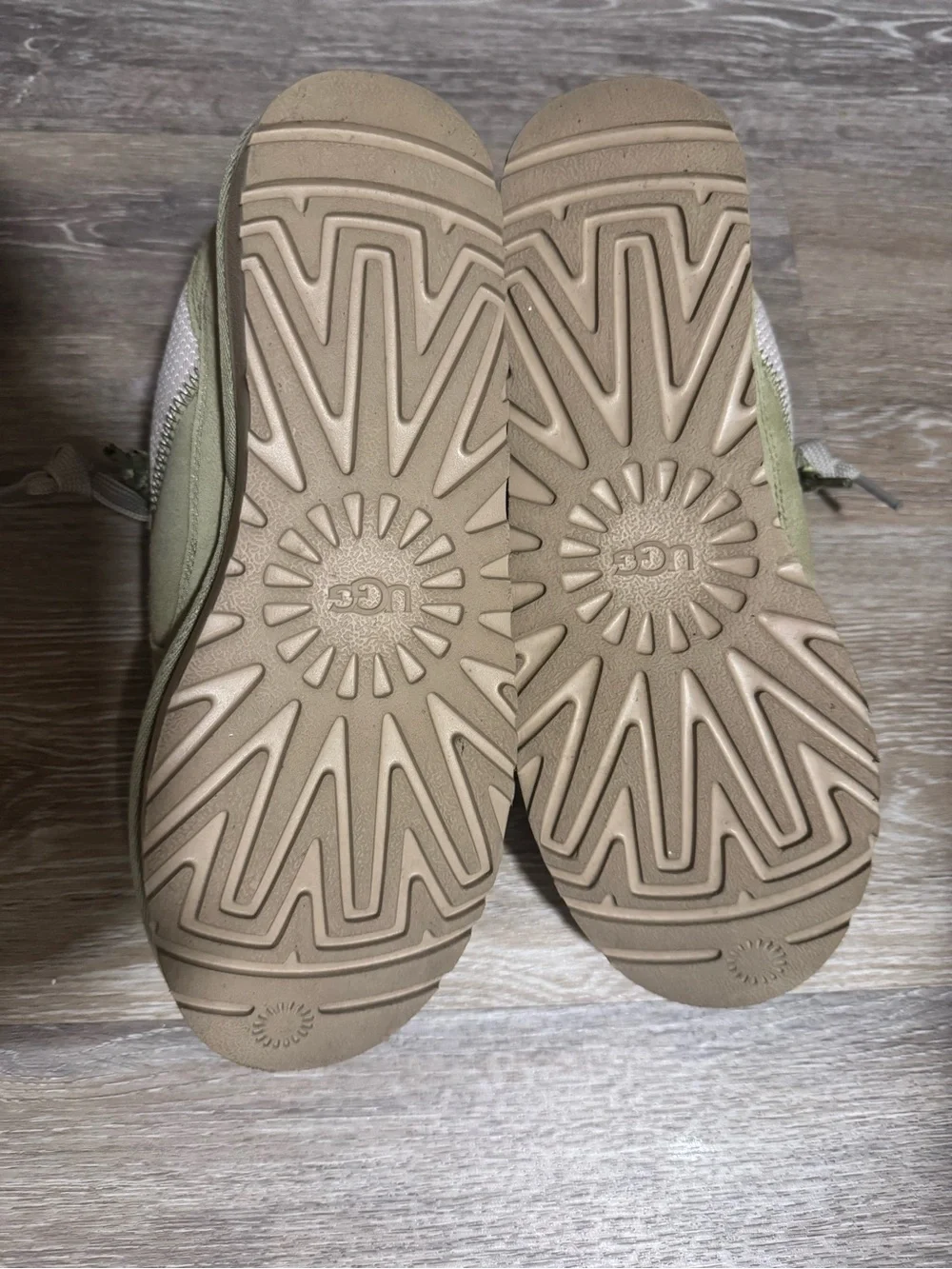 Women’s UGG Lo Lowmel Sneakers - Picture 3 of 4